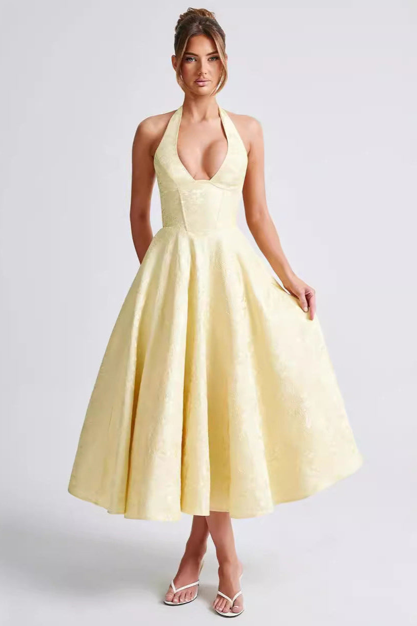 Halterneck Kjole Med A-Snit Og Blomsterstruktur