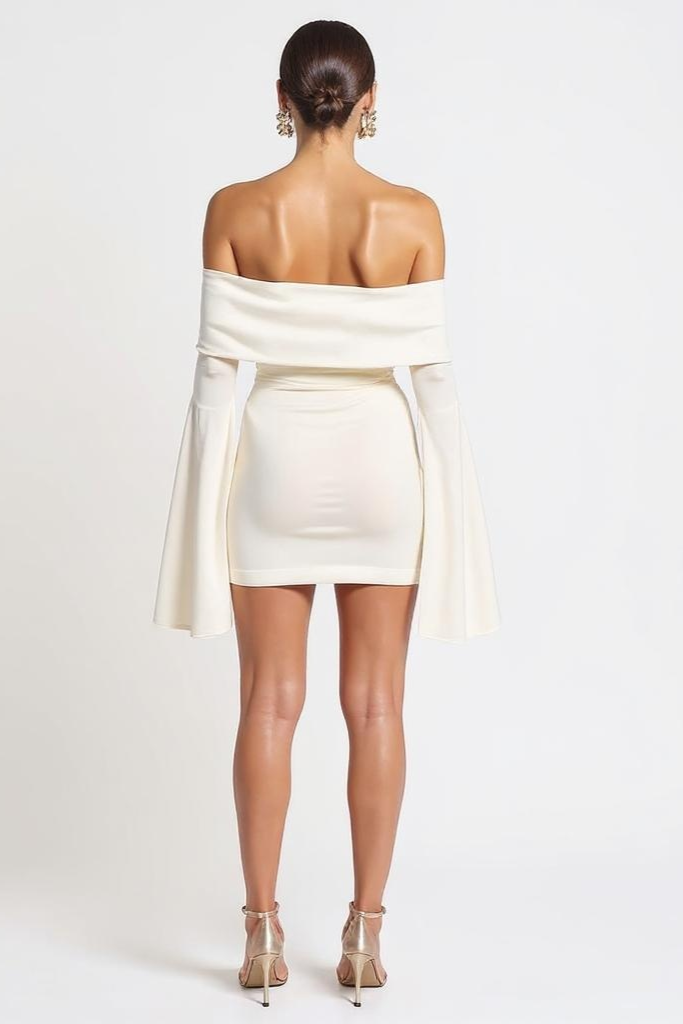 Off-Shoulder Minikjole Med Volantærmer