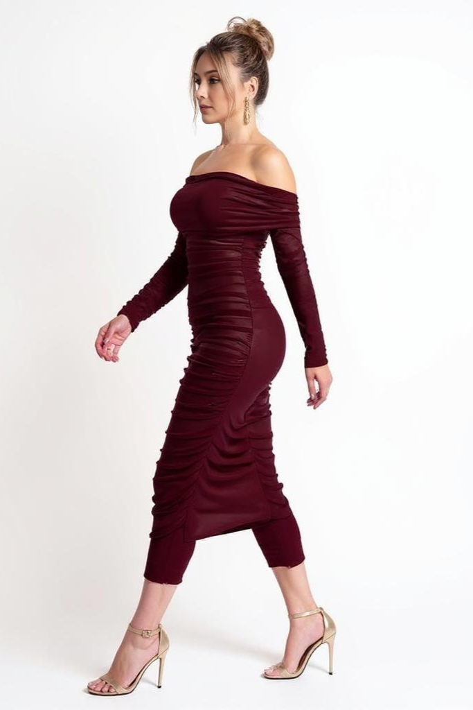 Off-Shoulder Rynket Maxi Kjole