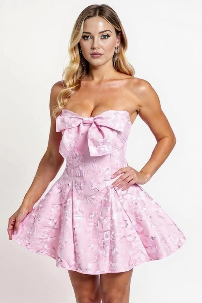 Skulderfri Minikjole Med Sløjfedetalje