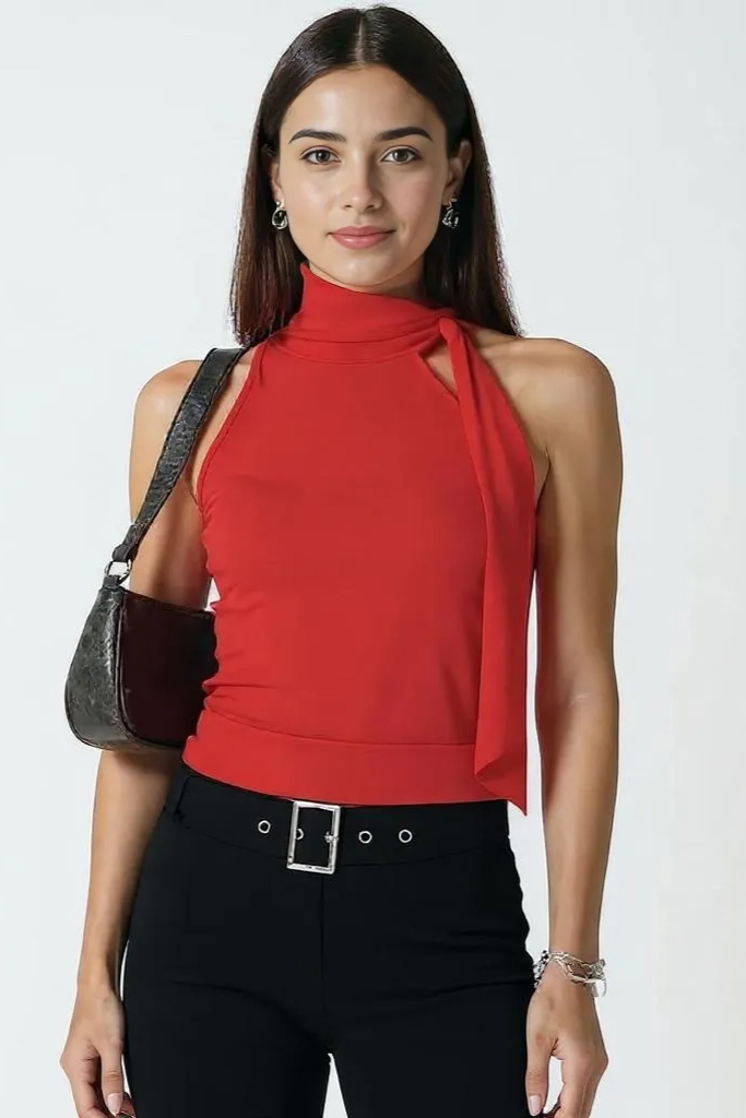 Skulpturel Top Med Bindebånd