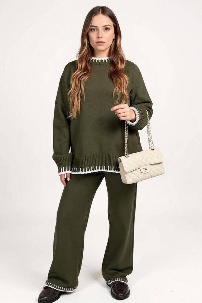 Strikket Sæt Med Kantdetalje